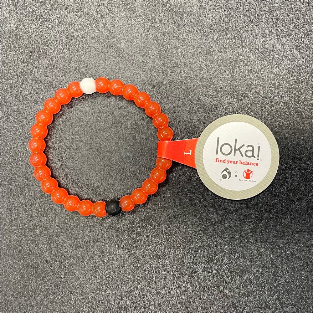Save the children Lokai bracelet. Size Large Wrist Circumference 7”.